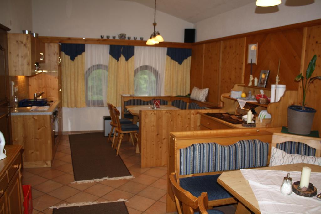 Schwarzenbacher Lungötz Værelse billede